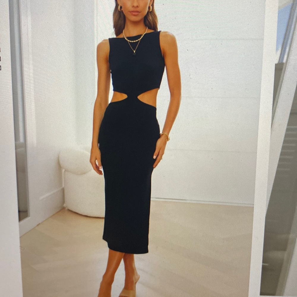 Hello Molly Khloe Midi Dress Black